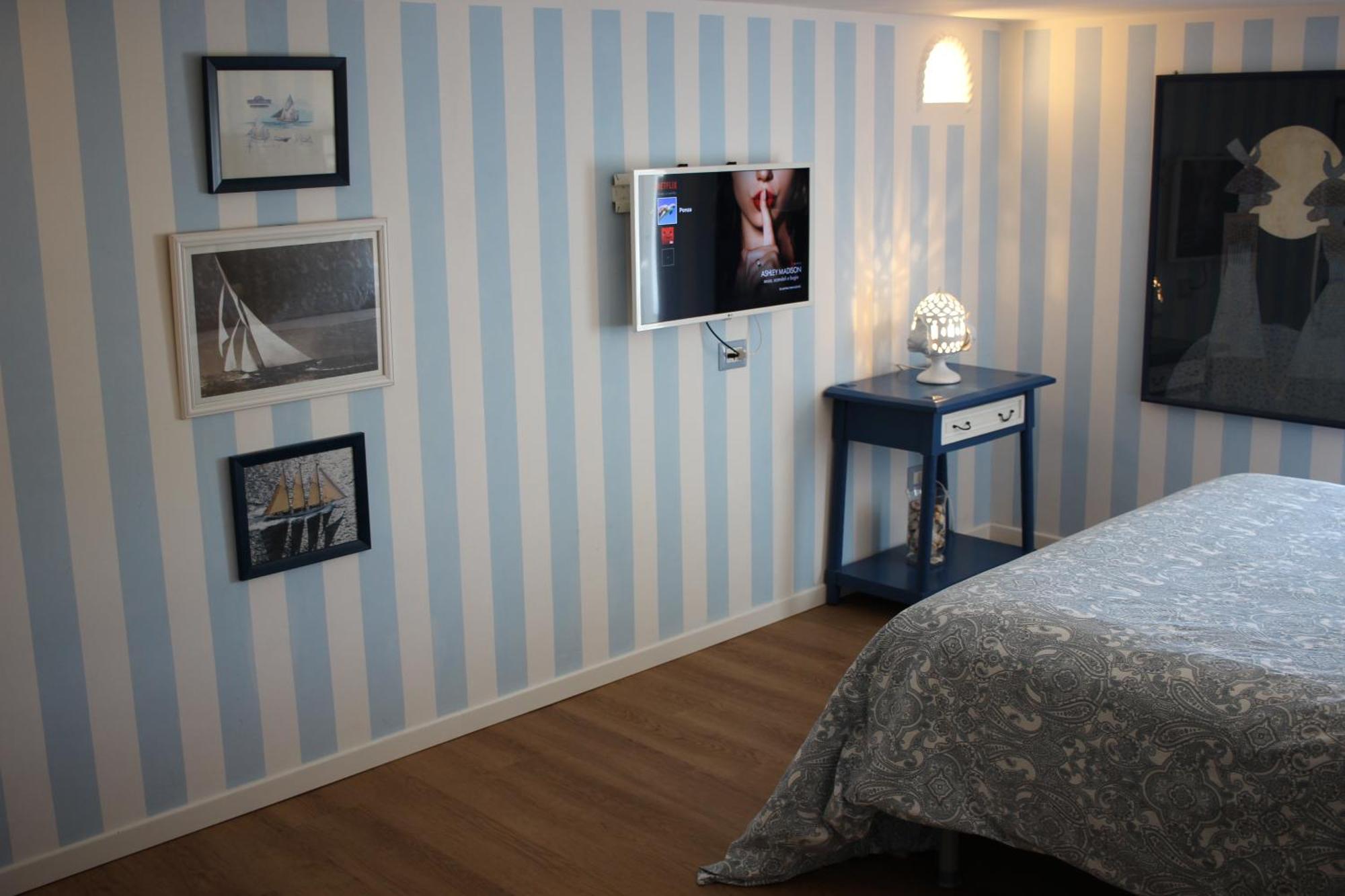 La Mansarda Sul Porto Apartment Понца Екстериор снимка